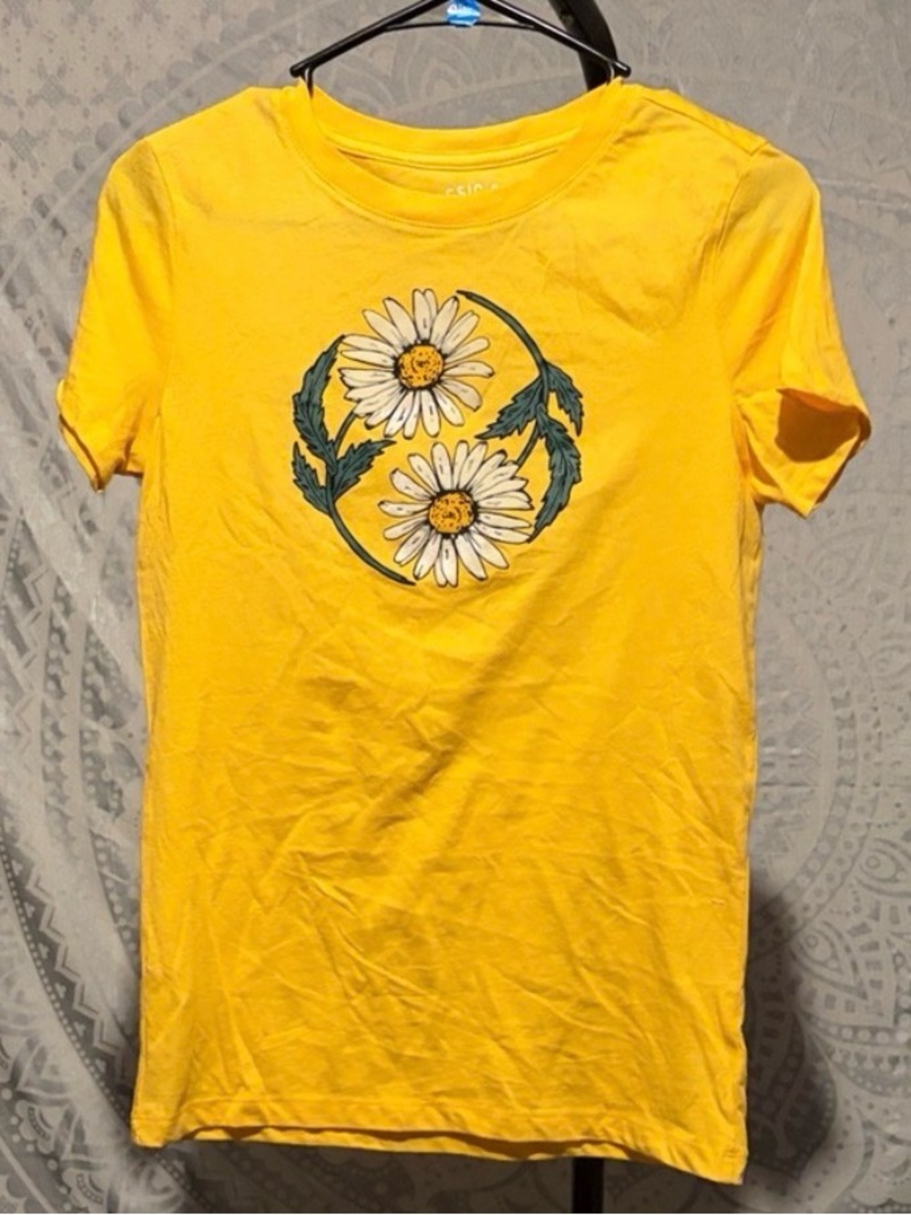 🌼 Aeropostale Daisy Graphic Tee ☀️ Bright Yellow Classic Crew |  Medium 🌻